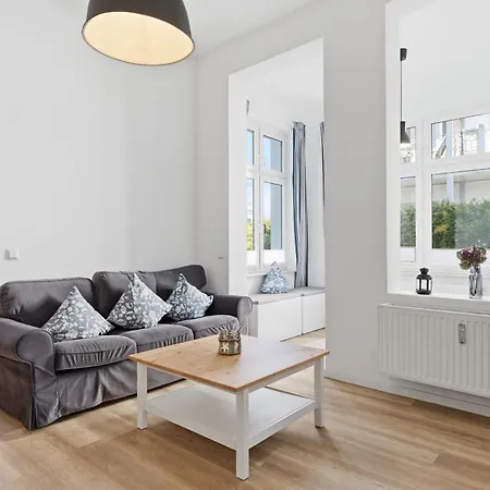 Zur See, Whg Schute Apartment