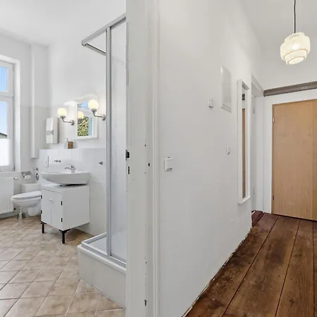Zur See, Whg Schute Apartment